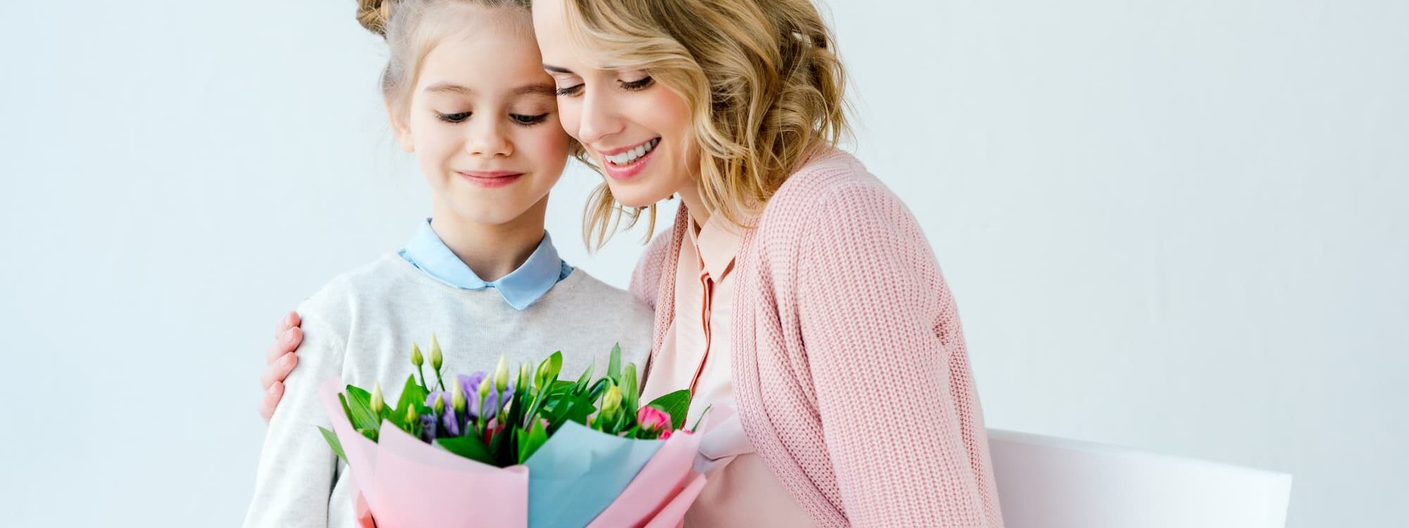 QUELLES_FLEURS_OFFRIR_POUR_LA_FETE_DES_MERES 2000X750 | Le temps d'une Fleur Quelles fleurs offrir pour la fête des Mères ? Rixheim