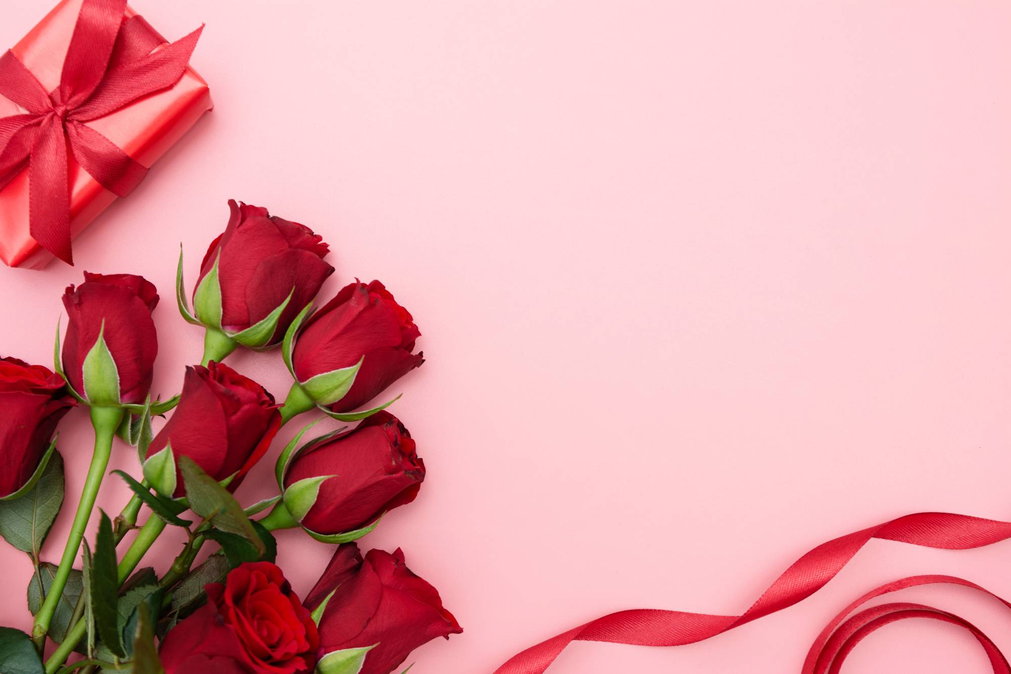 ROSE | Le temps d'une Fleur Quelles fleurs conviennent le mieux pour un bouquet de fête de grand-mère ? Montbéliard 0
